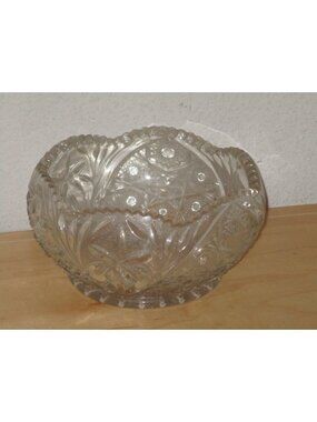 L.. E. Smith Glass Crystal Company Bowl Sawtooth Rim Clear Glass 7" Wide VTG
